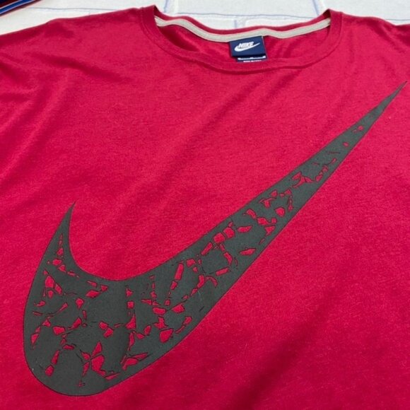 Nike Women's Long Sleeve T Shirt - Picture 6 of 10